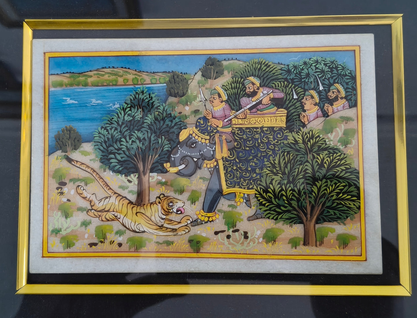 Royal Elephant and Tiger Marble Plate Painting – Handcrafted Heritage Miniature Art