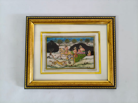 Royal Tiger Hunt Marble Plate Painting – Handcrafted Rajasthani Miniature Wall Art